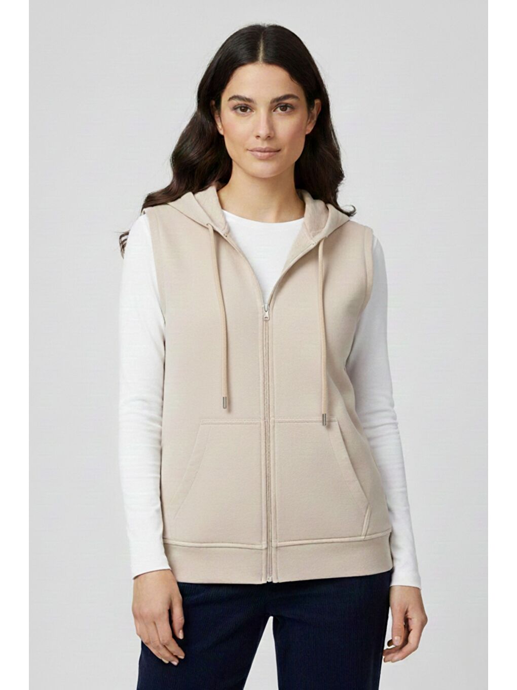 Bej Kadın Sıfır Kol Kapüşonlu Hırka ve Uzun Kollu Tişört Takımı-2