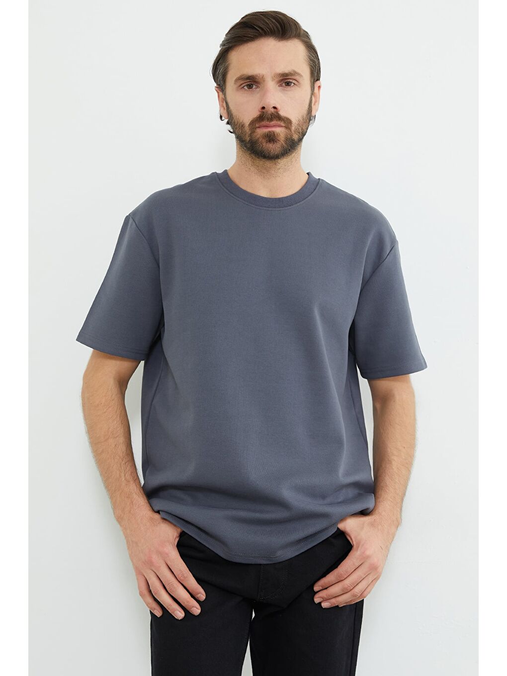 Gri Basic Bisiklet Yaka İnterlok Tişört-3