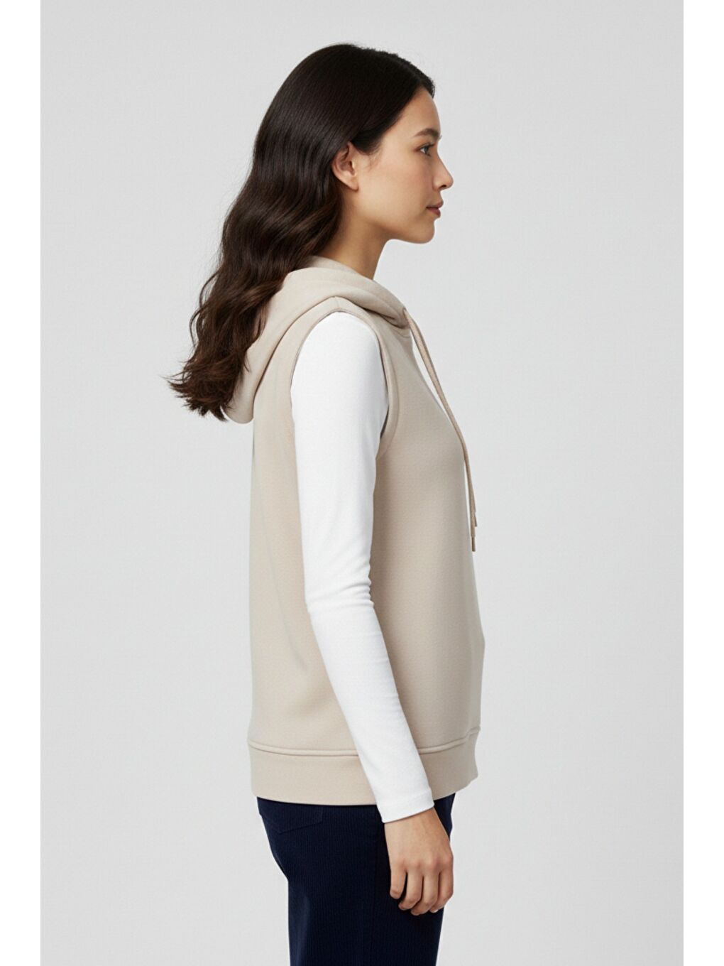 Bej Kadın Sıfır Kol Kapüşonlu Hırka ve Uzun Kollu Tişört Takımı-5