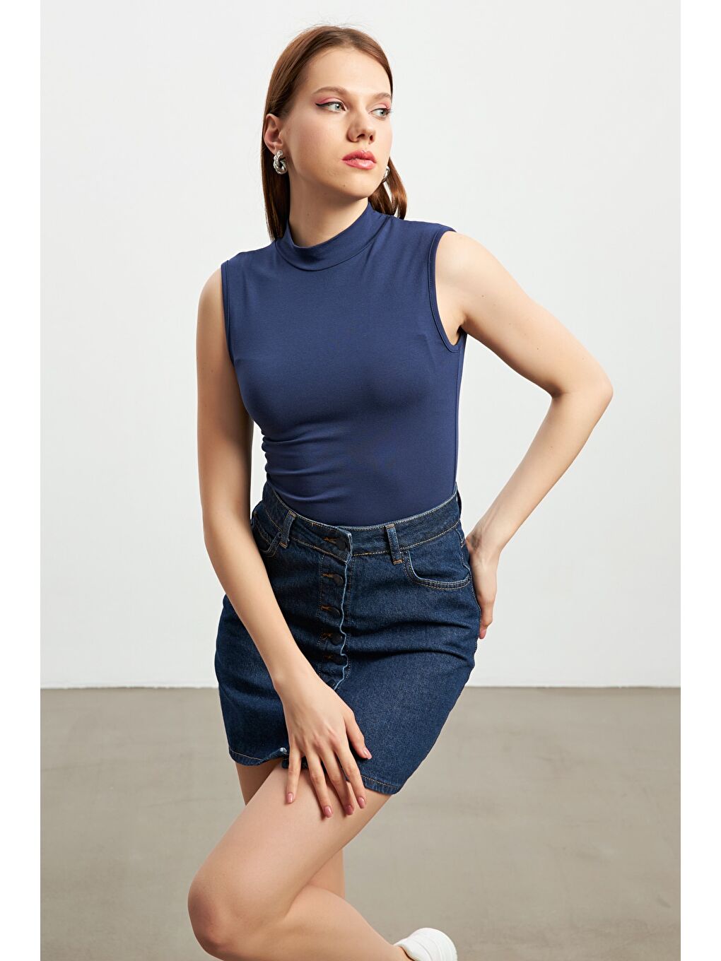 Kadın Lacivert Kolsuz Bluz-0