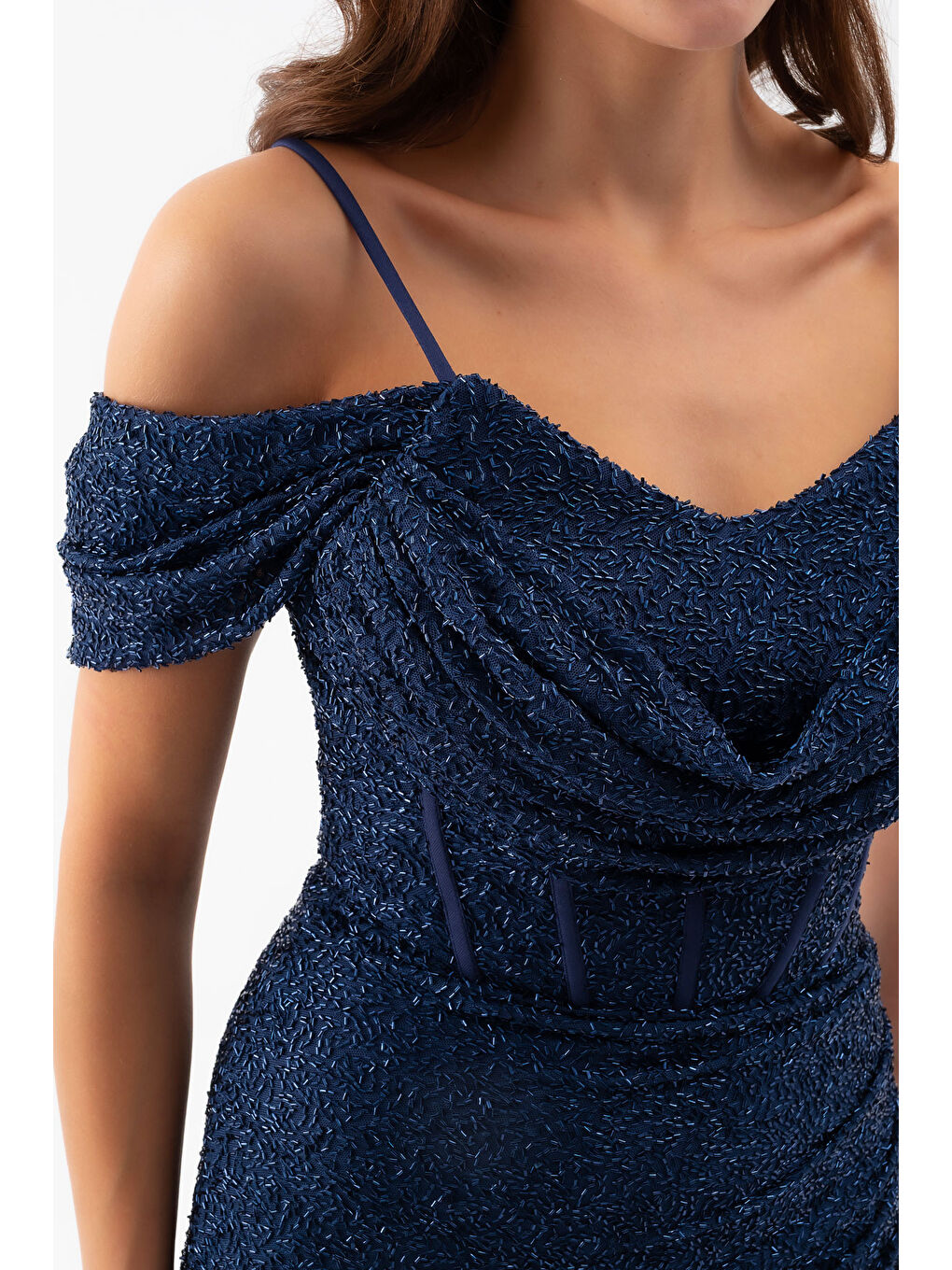 Kadın Lacivert Omuz Dekolteli Boncuklu Uzun Abiye Elbise-4