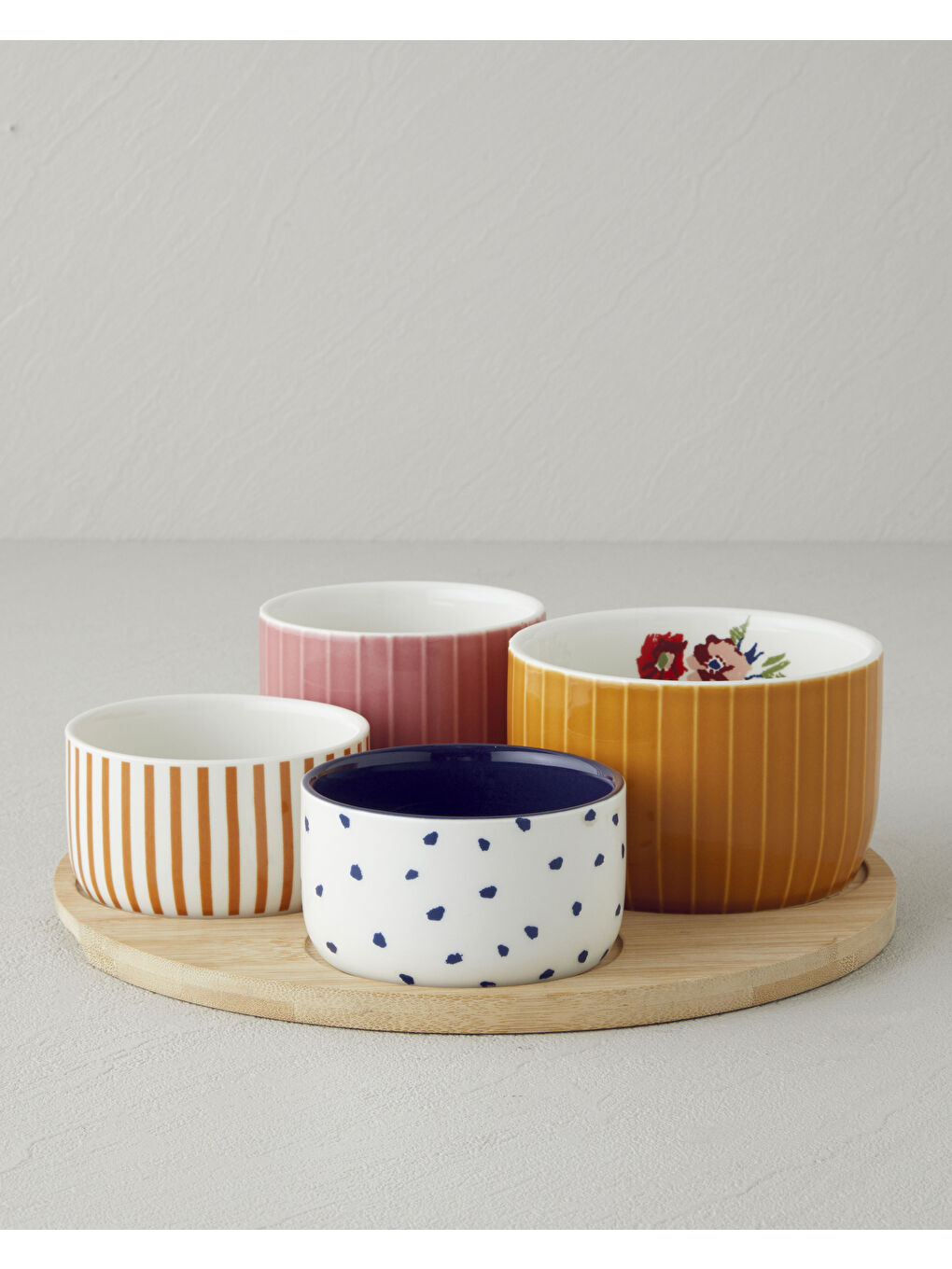 Beyaz Garden Serenity Stoneware 5 Parça Sunumluk 25 cm Renkli