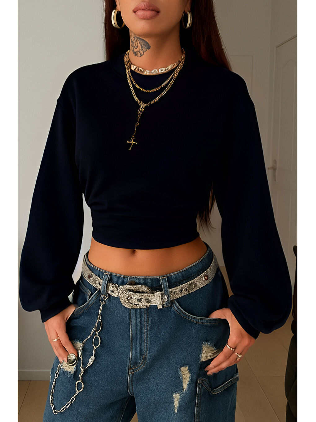 Kadın Siyah Bisiklet Yaka Belden Oturtmalı Tasarım Sweatshirt