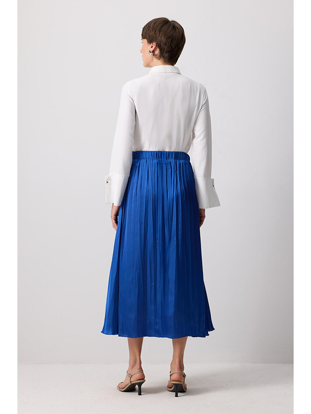 Mavi Crushlı Saten Etek-3