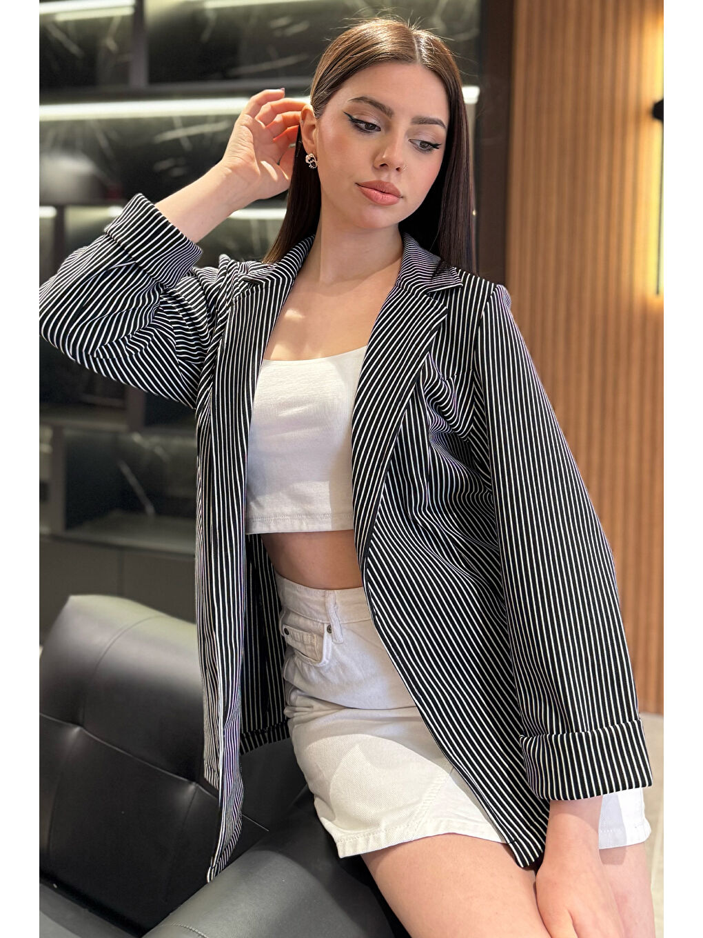 Siyah Kadın Çizgili Duble Kol Blazer Ceket-1