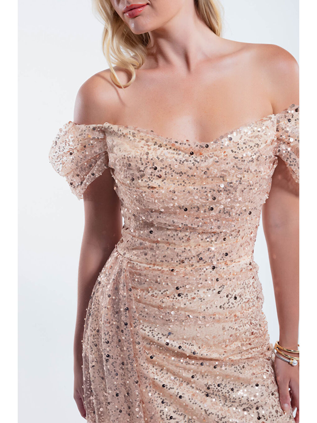 Sarı Kadın Gold Kayık Yaka Kuyruklu Uzun Abiye Elbise-2