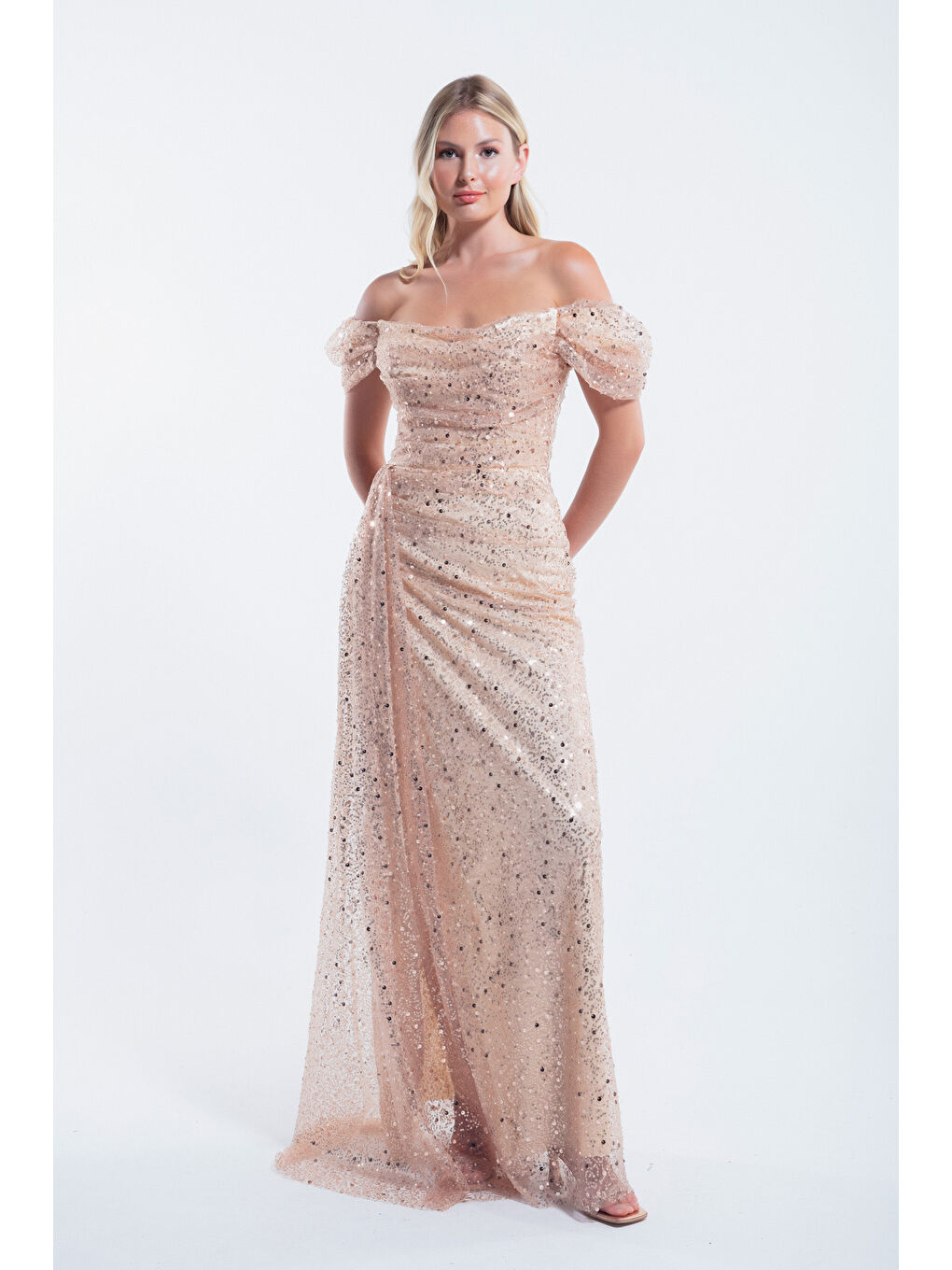 Sarı Kadın Gold Kayık Yaka Kuyruklu Uzun Abiye Elbise-3