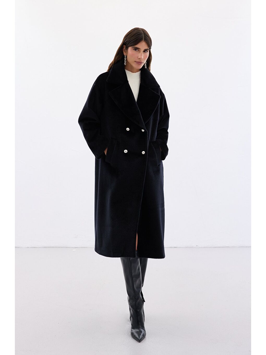 Düğme Detaylı Uzun Kaban - Siyah-2