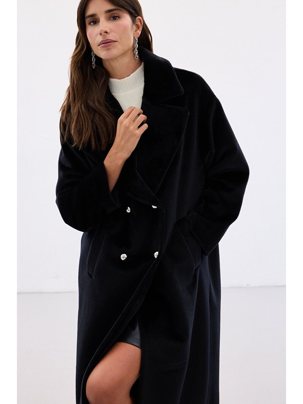 Düğme Detaylı Uzun Kaban - Siyah-5