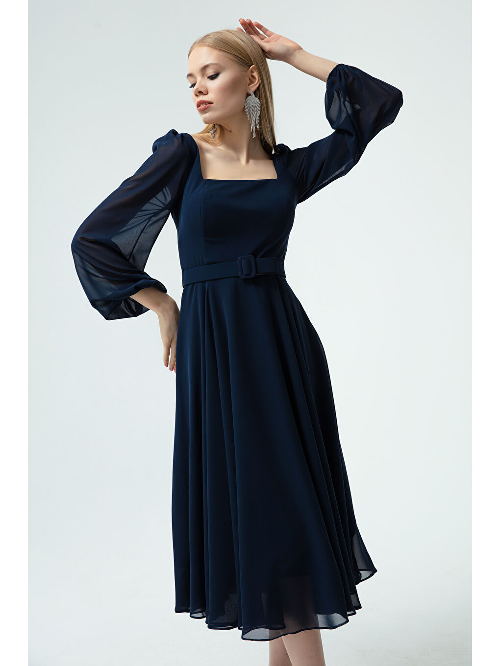 Kadın Lacivert Kare Yaka Kemerli Midi Şifon Abiye Elbise-1