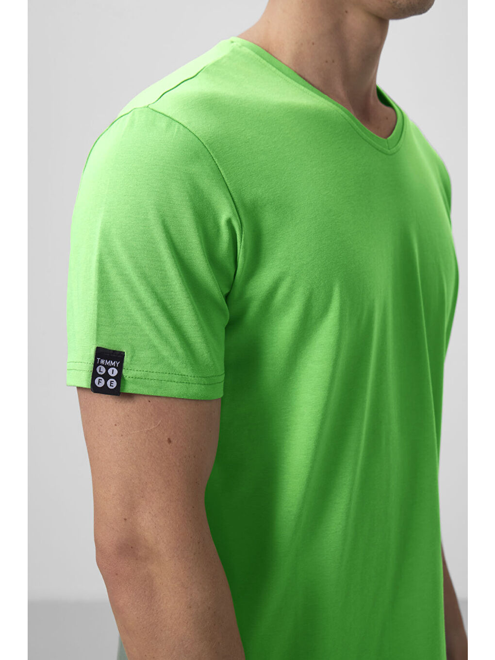 Neon Yeşil Basic Kısa Kol Standart Kalıp V Yaka Erkek T-Shirt - 87912-3