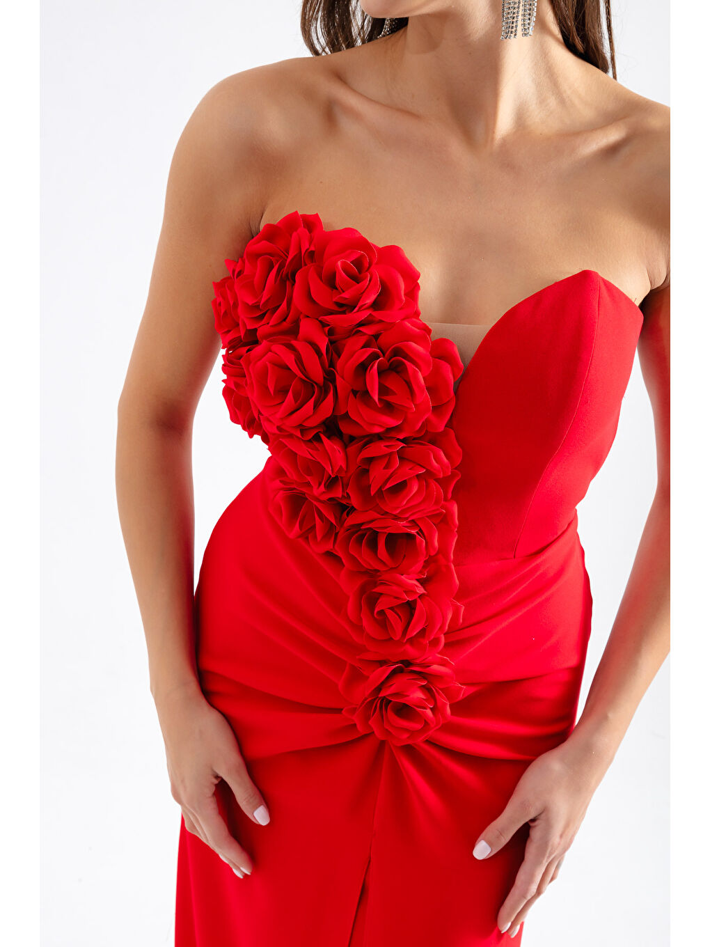 Kadın Kırmızı Straplez Göğüs Tasarım Abiye-1