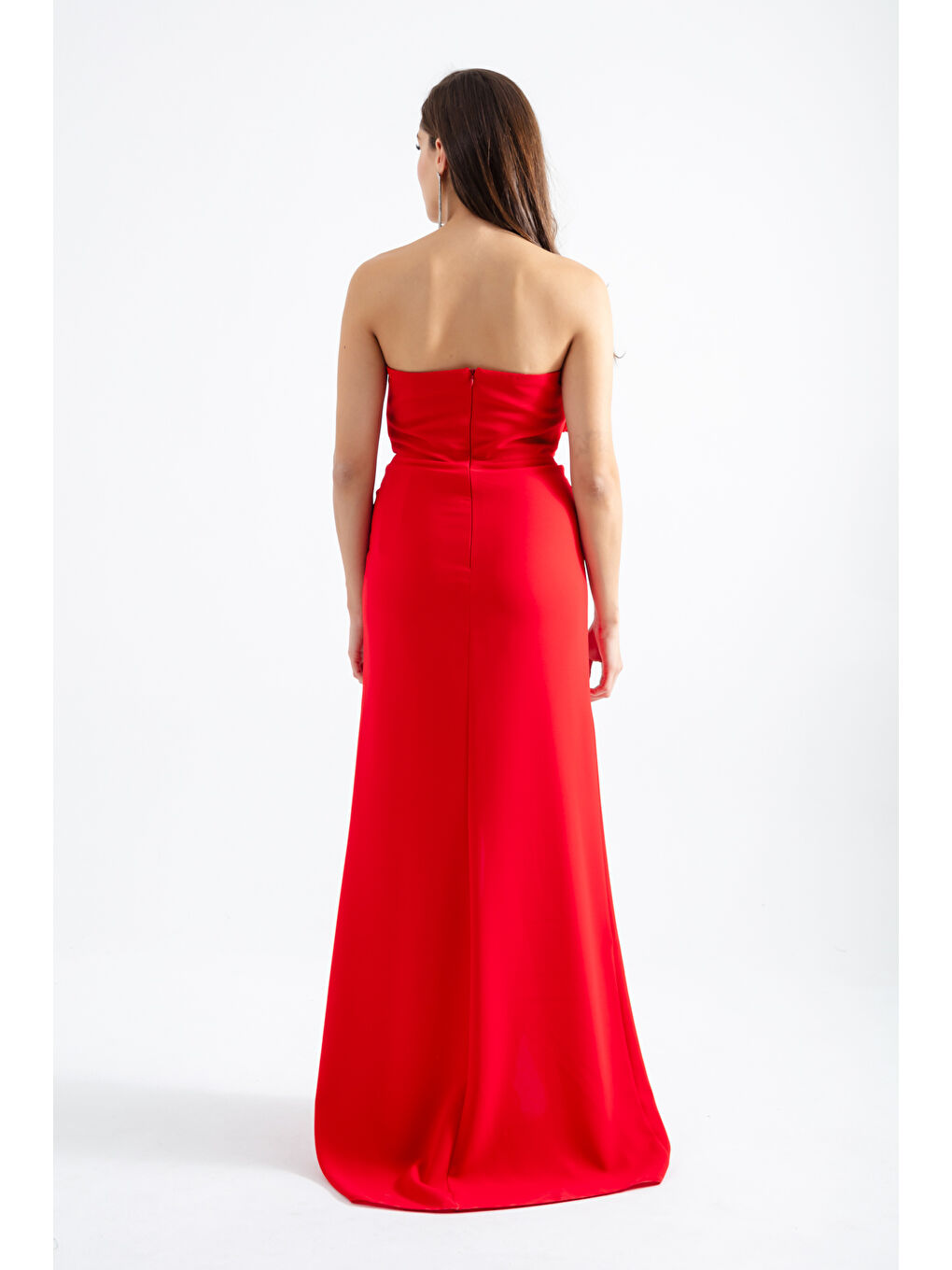 Kadın Kırmızı Straplez Göğüs Tasarım Abiye-4