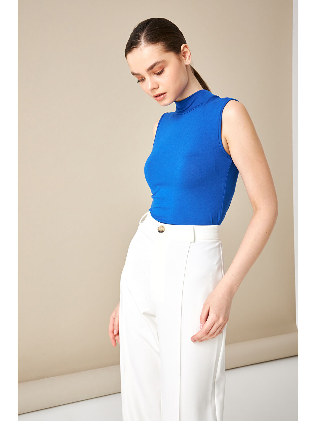 Kadın Mavi Kolsuz Bluz-4