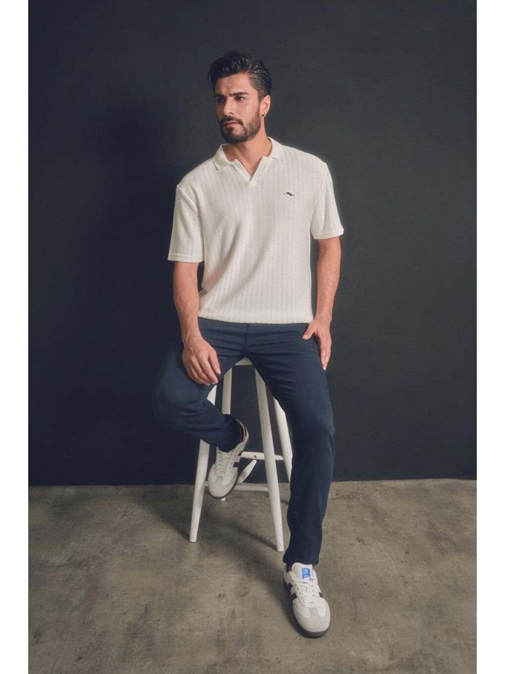 Ekru Nakışlı Polo Yaka Erkek Tişört-2