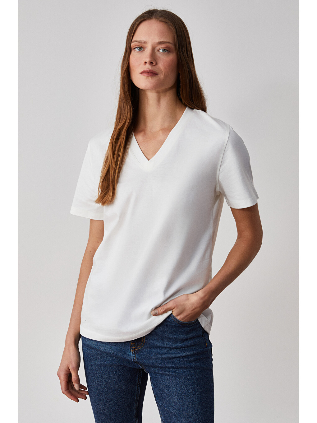 Beyaz ALINE Kadın %100 organik Pamuk Derin V Yakalı Comfort Fit BEYAZ T-Shirt