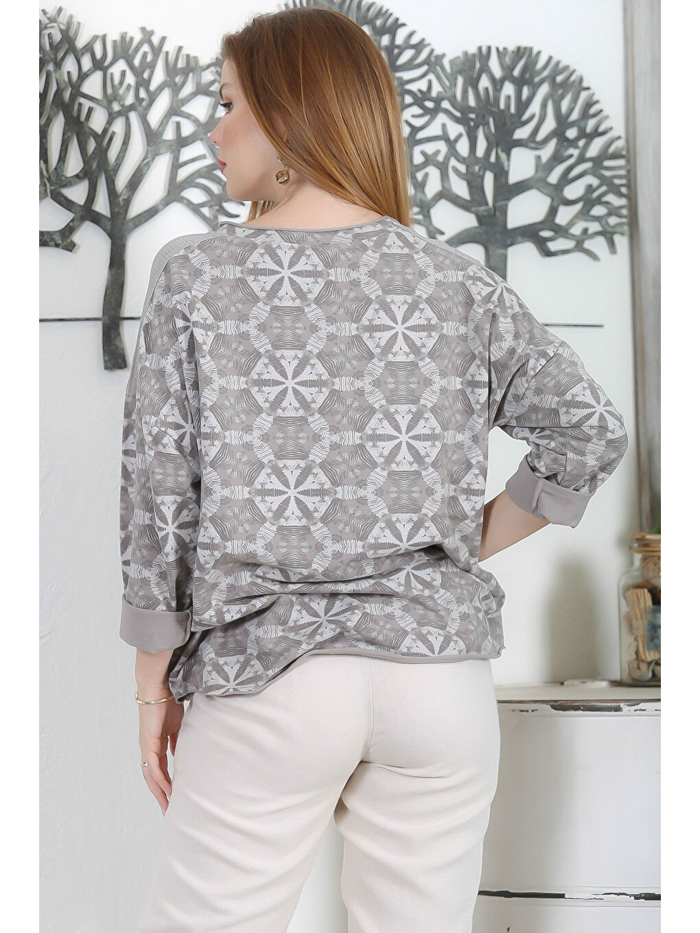 İtalyan Gri Yuvarlak Yaka Uzun Kol Pul Payetli Baskılı 2 İplik Şardonsuz Casual Örme Bluz-7