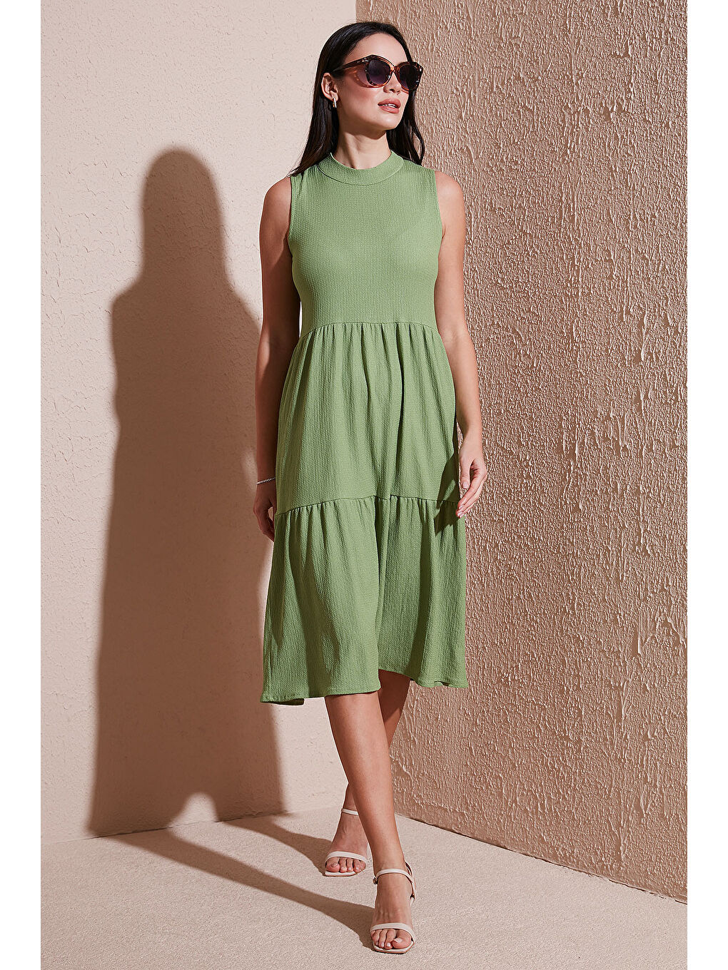 Yeşil Regular Fit Kolsuz Midi Elbise 5869008-2