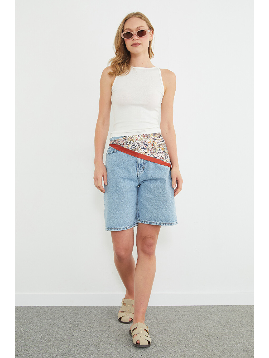 Ekru Basic Kayık Yaka Slim Fit Bluz-4