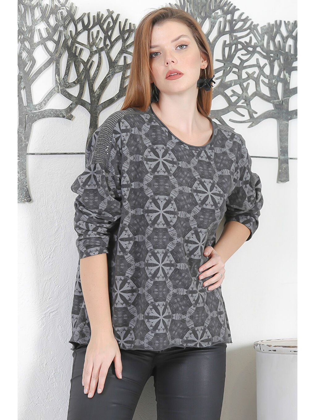 İtalyan Antrasit Yuvarlak Yaka Uzun Kol Pul Payetli Baskılı 2 İplik Şardonsuz Casual Örme Bluz-5