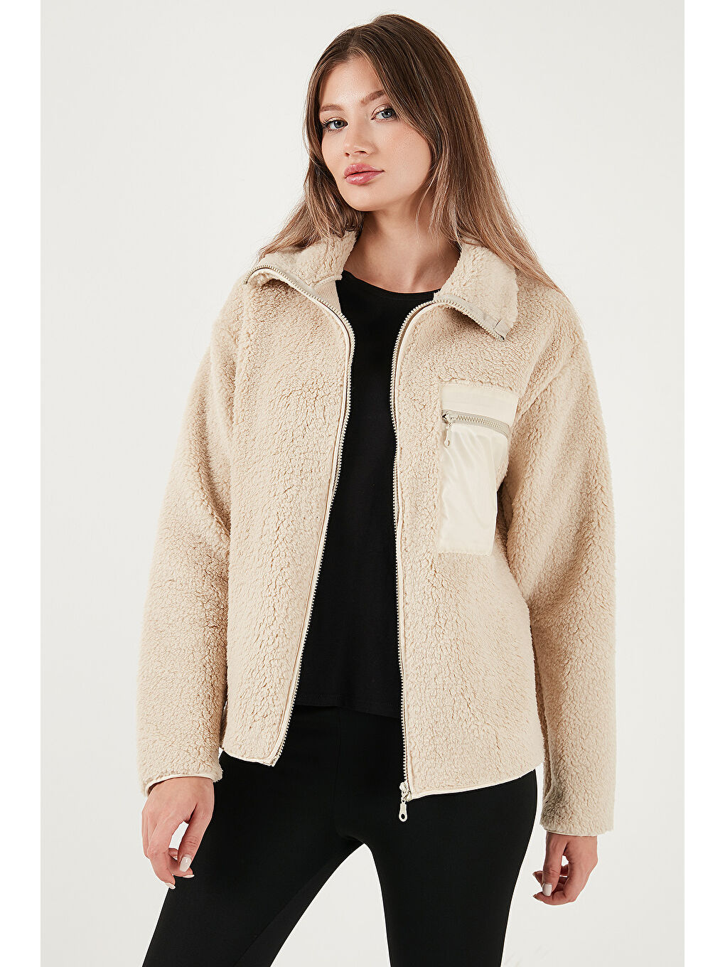 Kahverengi Regular Fit Klasik Yaka Göğüs Cep Detaylı Pelüş Kadın Hırka Polar 5866437