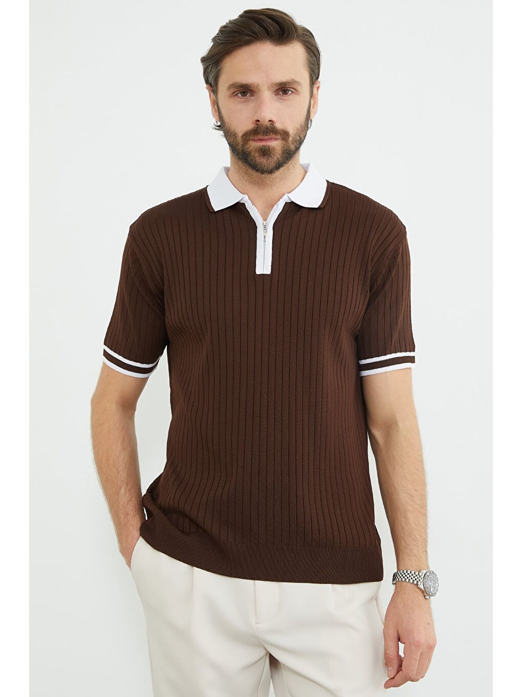 Kahverengi Yarım Fermuarlı Fitilli Triko Tişört-3