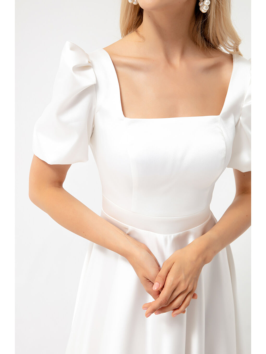 Kadın Beyaz Balon Kol Kloş Kesim Midi Saten Abiye Elbise-3
