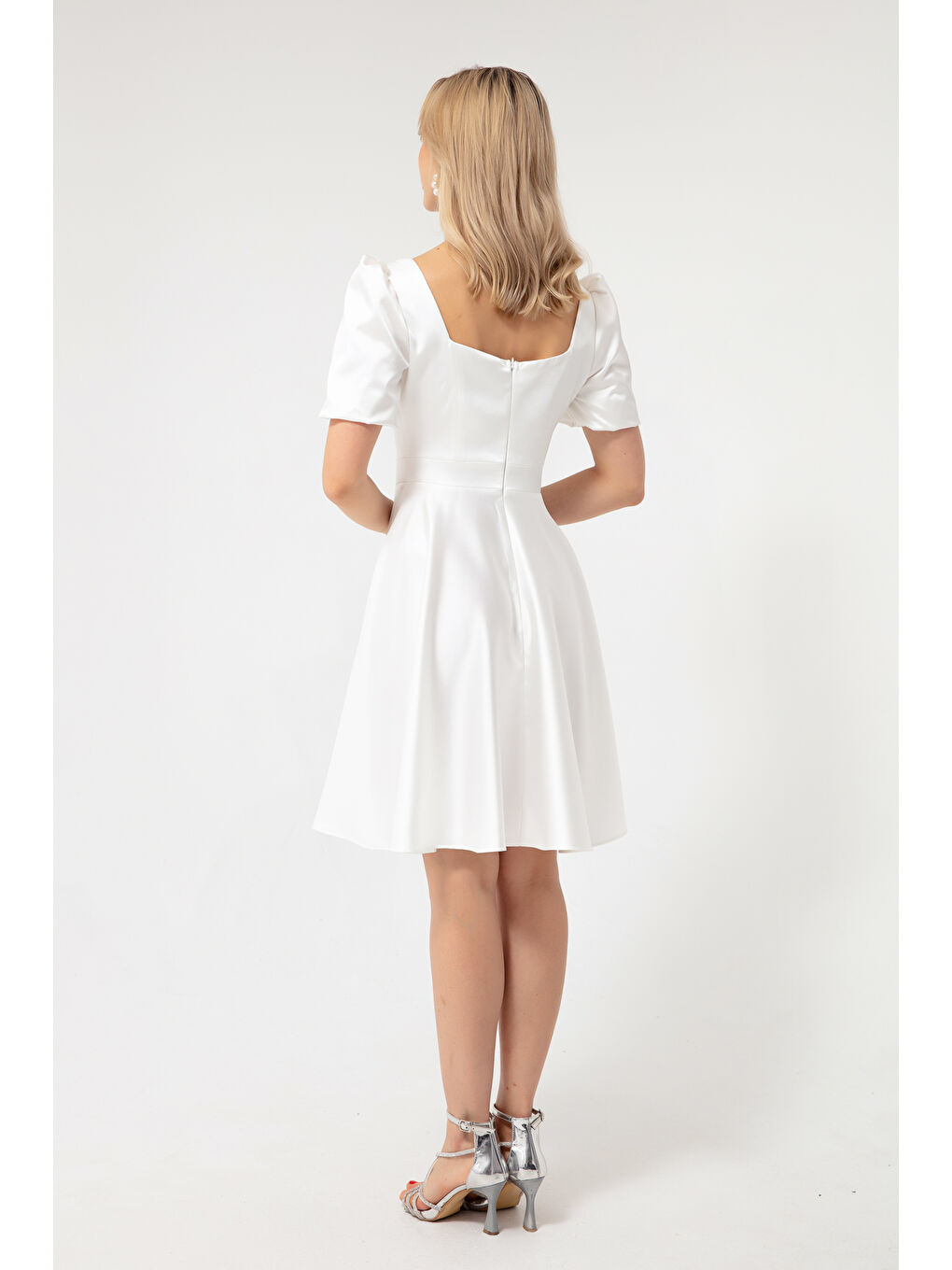 Kadın Beyaz Balon Kol Kloş Kesim Midi Saten Abiye Elbise-4