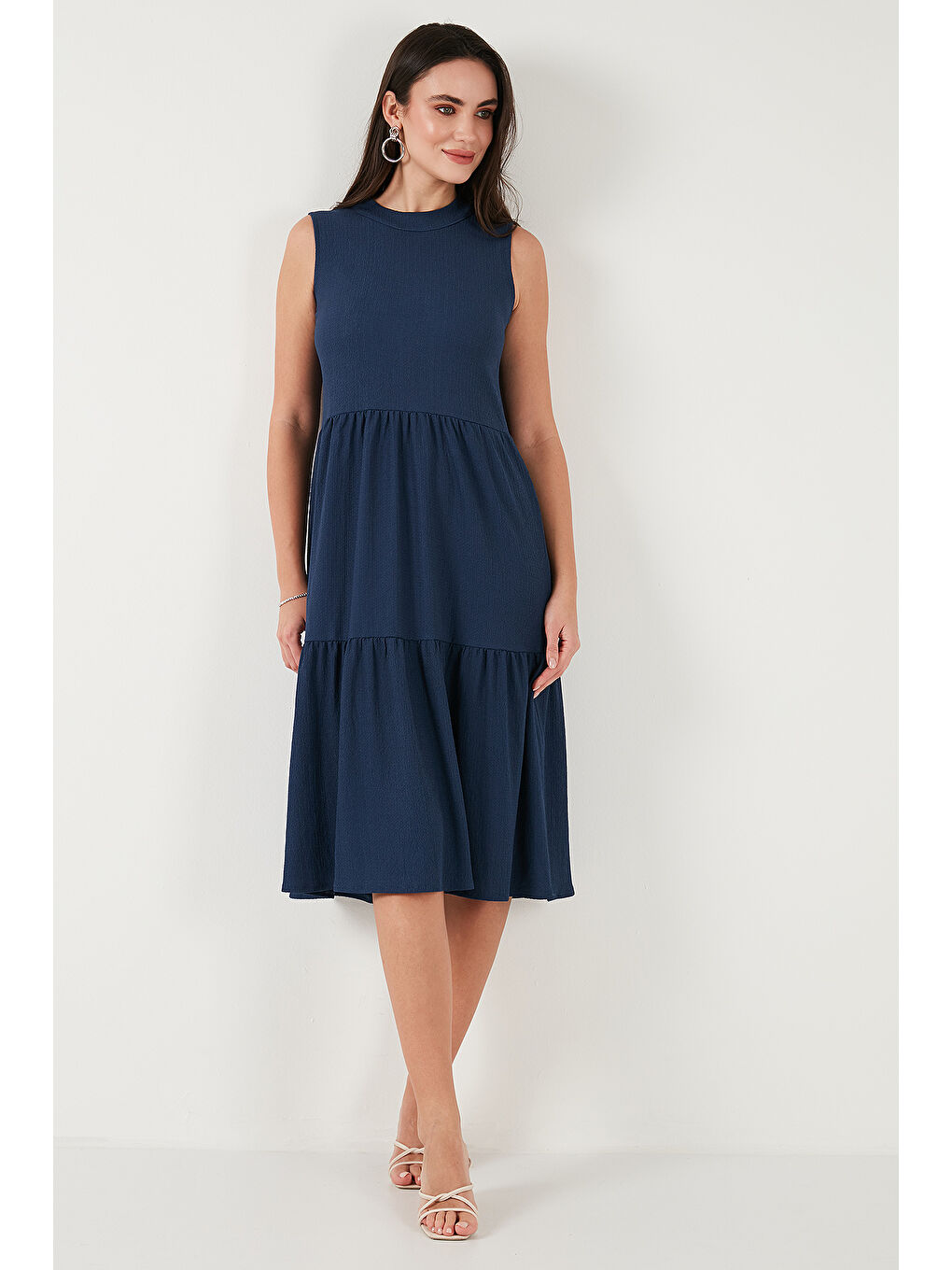 İndigo Regular Fit Kolsuz Midi Elbise 5869008-4