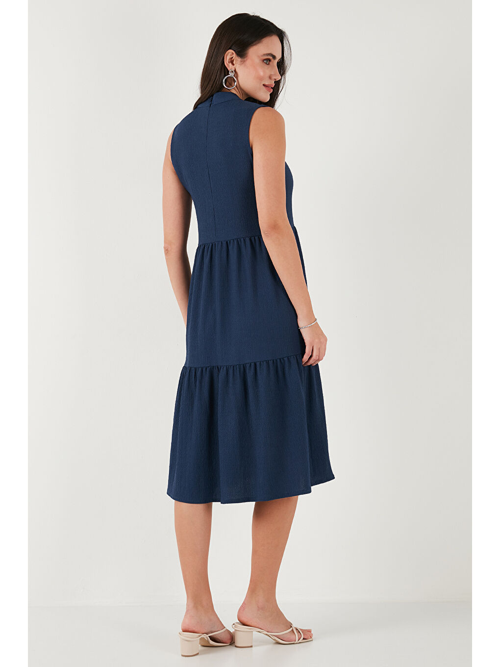 İndigo Regular Fit Kolsuz Midi Elbise 5869008-6