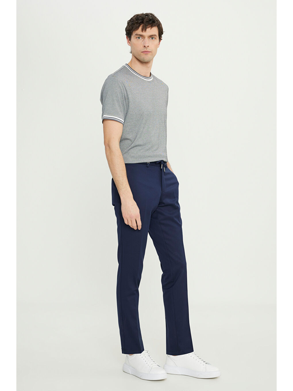 Erkek Lacivert Slim Fit Dar Kesim Beli Bağlamalı Yan Cepli Casual Pantolon-3