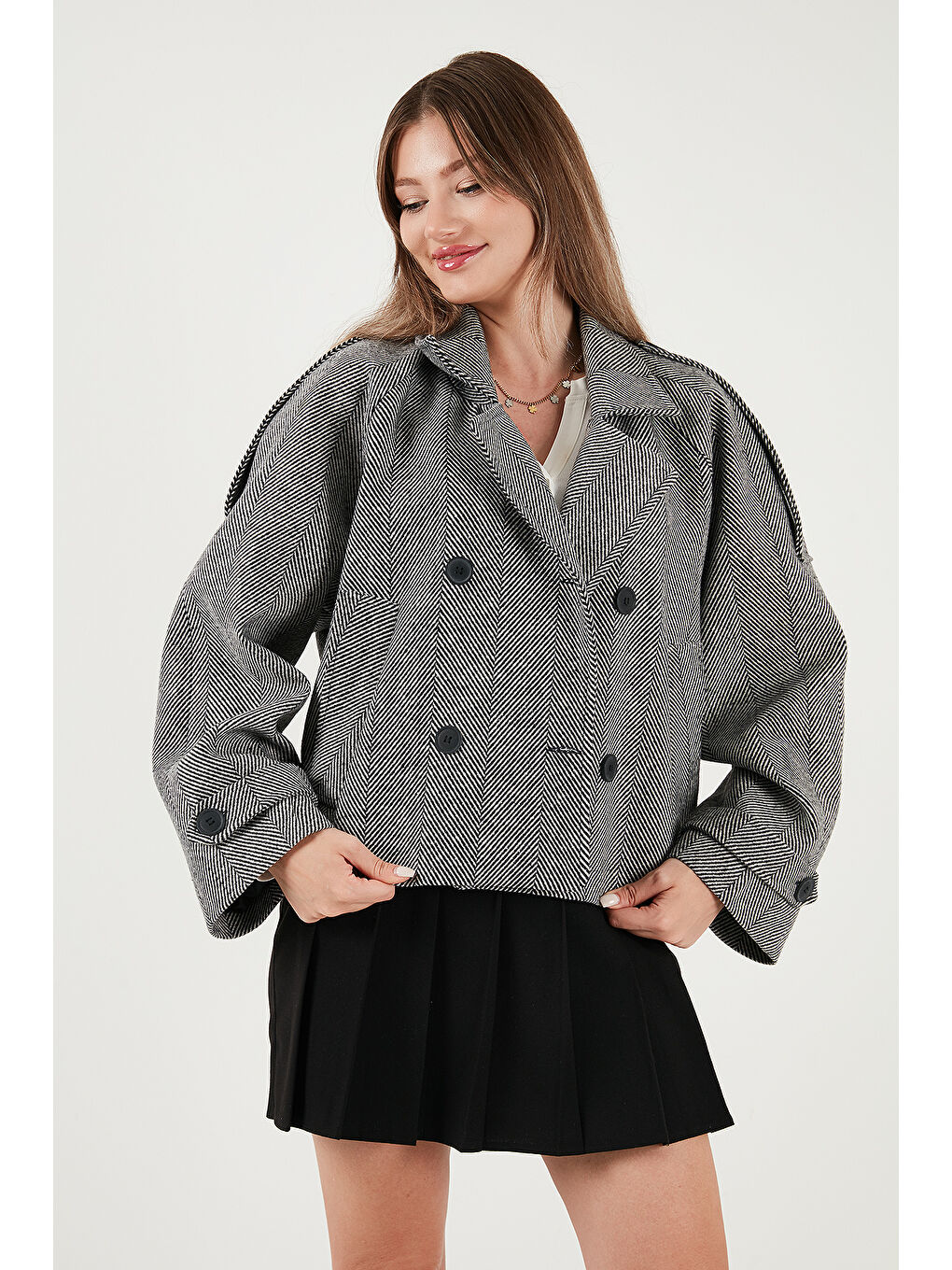 Siyah Balıksırtı Pamuklu Regular Fit Kruvaze Yaka Astarlı Kaşe Kadın Ceket Mont 6524981