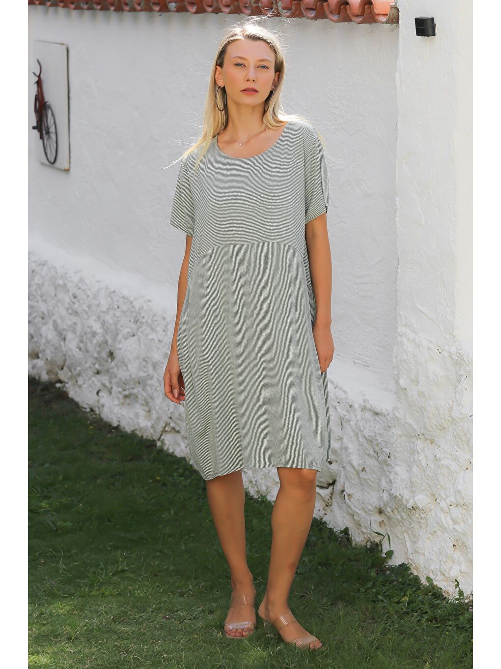 İtalyan Haki Yuvarlak Yaka Kısa Kol Çizgili Dokuma Casual Elbise-2