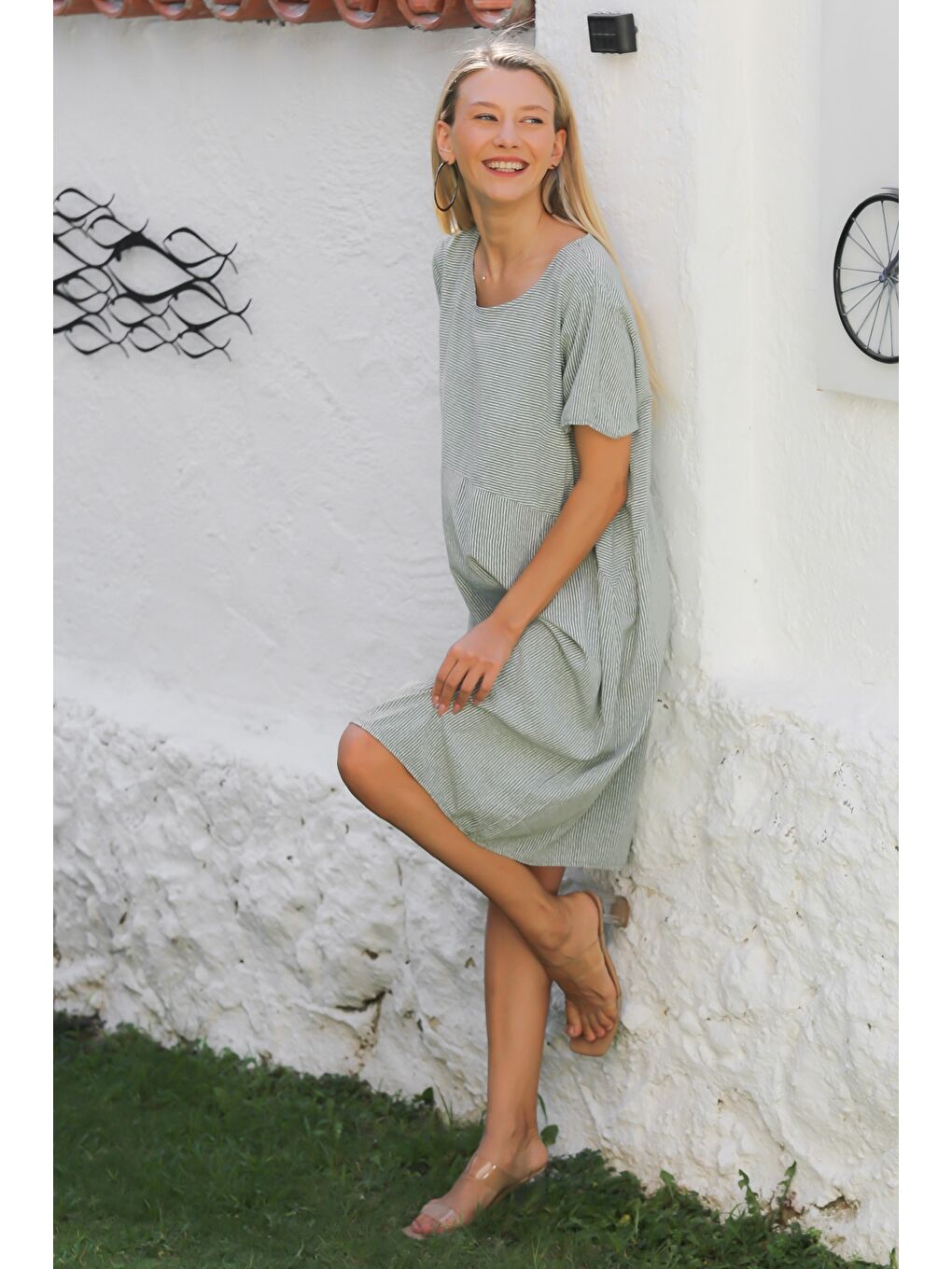 İtalyan Haki Yuvarlak Yaka Kısa Kol Çizgili Dokuma Casual Elbise-5