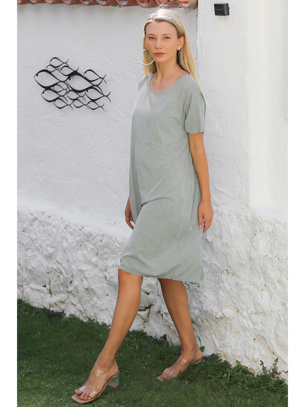 İtalyan Haki Yuvarlak Yaka Kısa Kol Çizgili Dokuma Casual Elbise-6