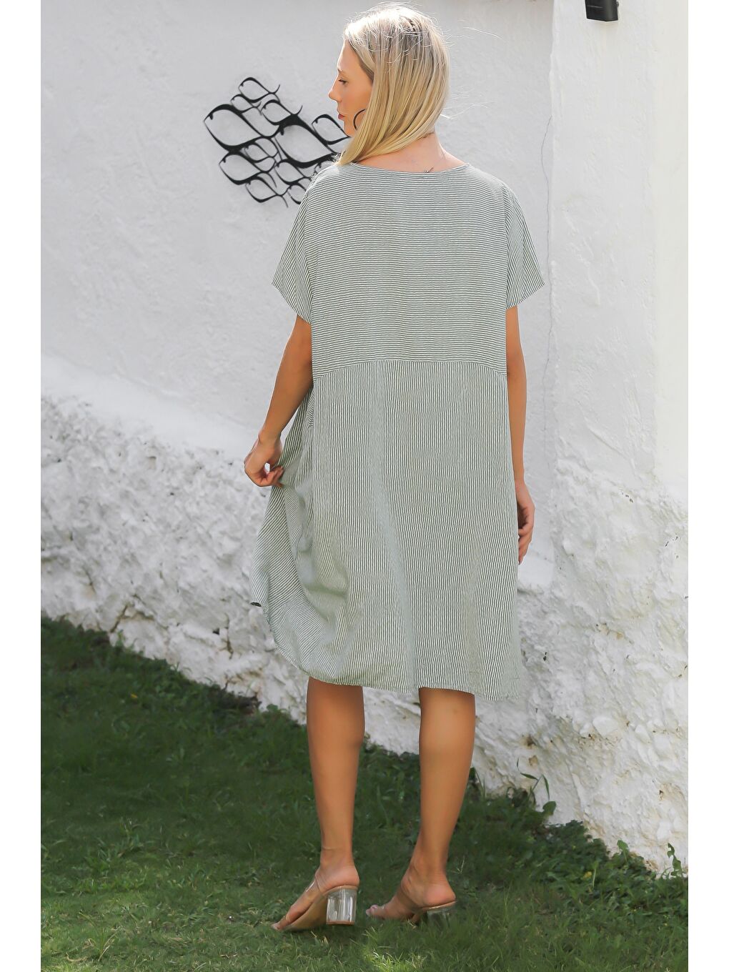 İtalyan Haki Yuvarlak Yaka Kısa Kol Çizgili Dokuma Casual Elbise-7