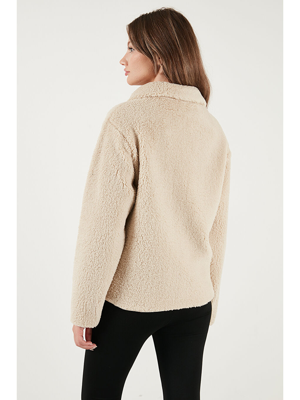 Kahverengi Regular Fit Klasik Yaka Göğüs Cep Detaylı Pelüş Kadın Hırka Polar 5866437-6