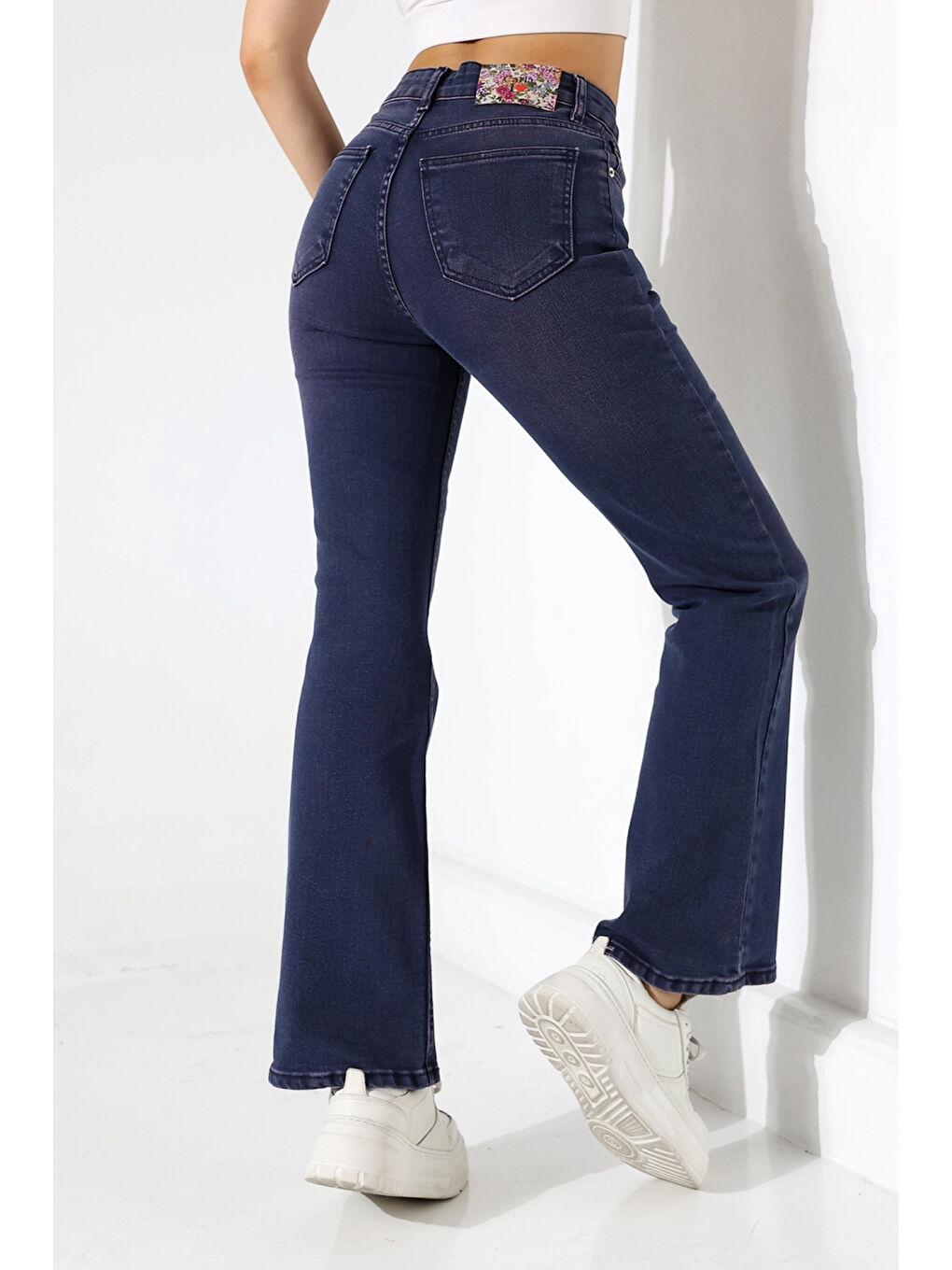 Lacivert Toparlayıcı Yüksek Bel İspanyol Paça Jean-2