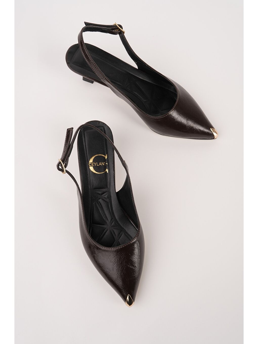 Kahverengi VUXİA Sivri Burun Metal Burun Detaylı Arkası Açık Kadın Topuklu Ayakkabı-3