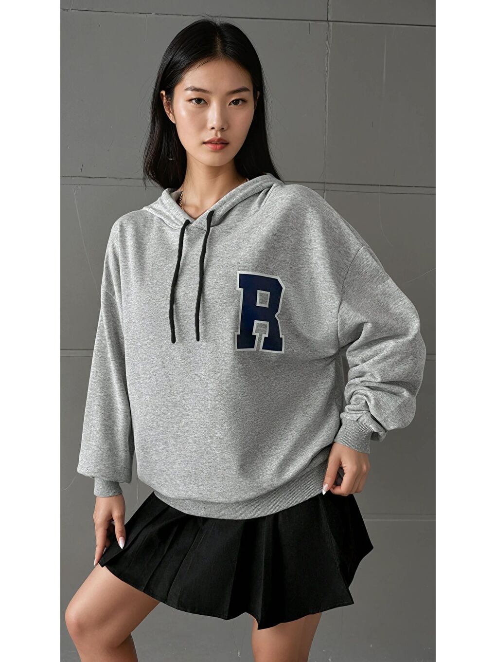 Harf Baskılı Gri Kapüşonlu Üç İplik Kadın Sweatshirt