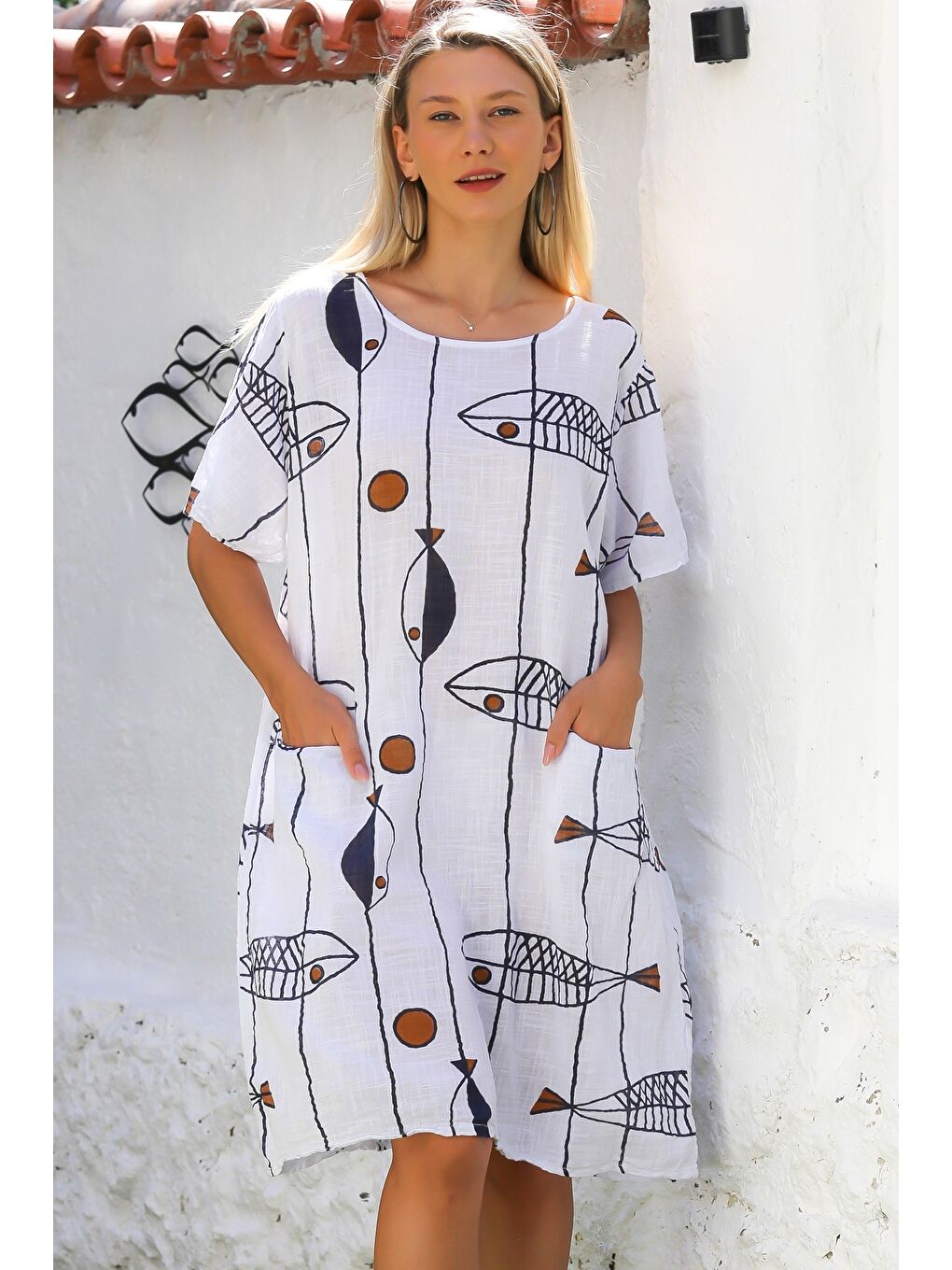 İtalyan Beyaz Yuvarlak Yaka Kısa Kol Balık Desenli Keten Dokuma Casual Elbise-2