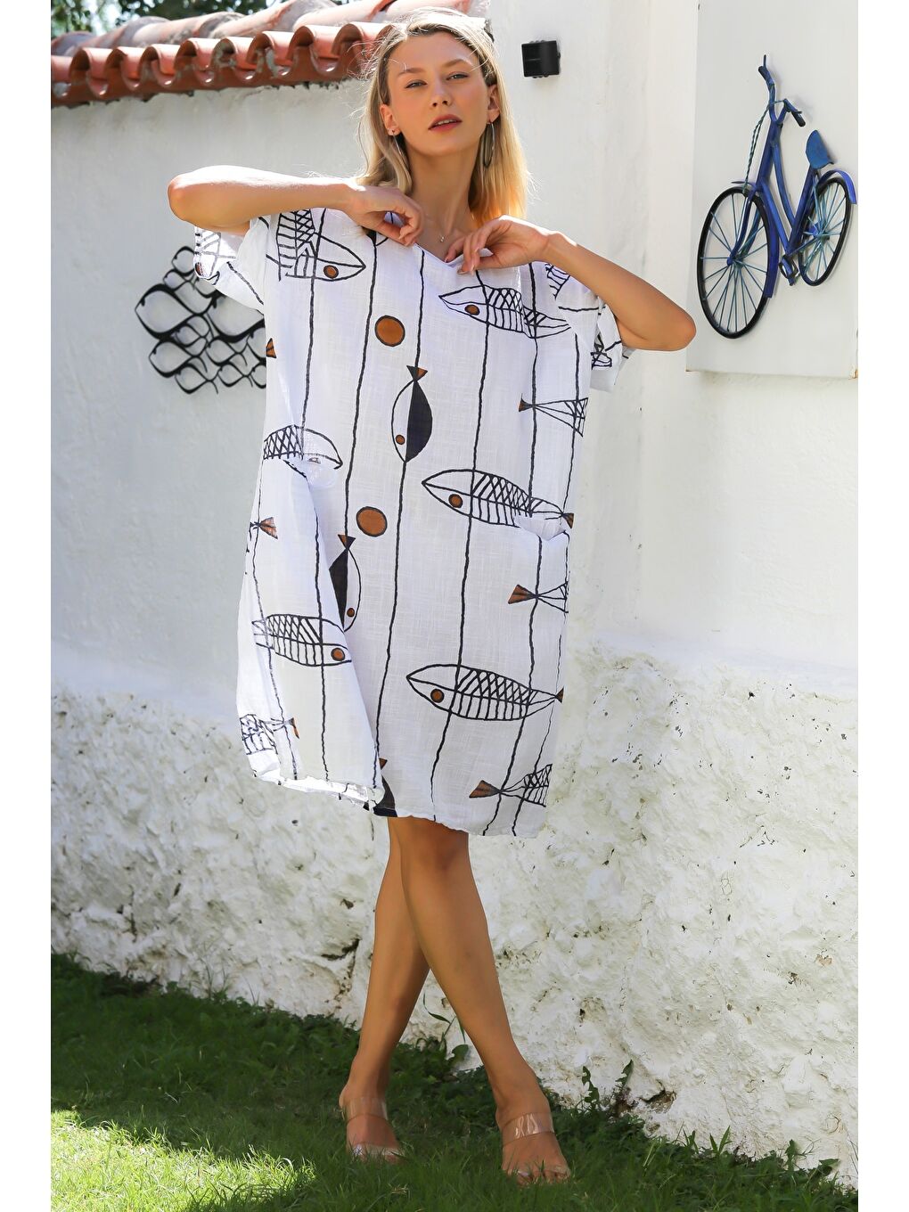 İtalyan Beyaz Yuvarlak Yaka Kısa Kol Balık Desenli Keten Dokuma Casual Elbise-6