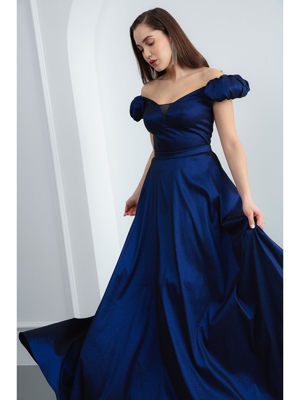 Kadın Lacivert Kayık Yaka Kloş Kesim Uzun Abiye Elbise-3