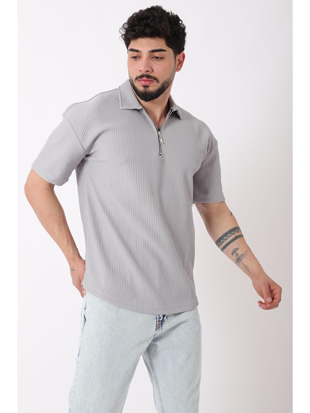 Gri Çizgili Yakalı Yarım Fermuar Oversize Tişört STU-2473_30464-3