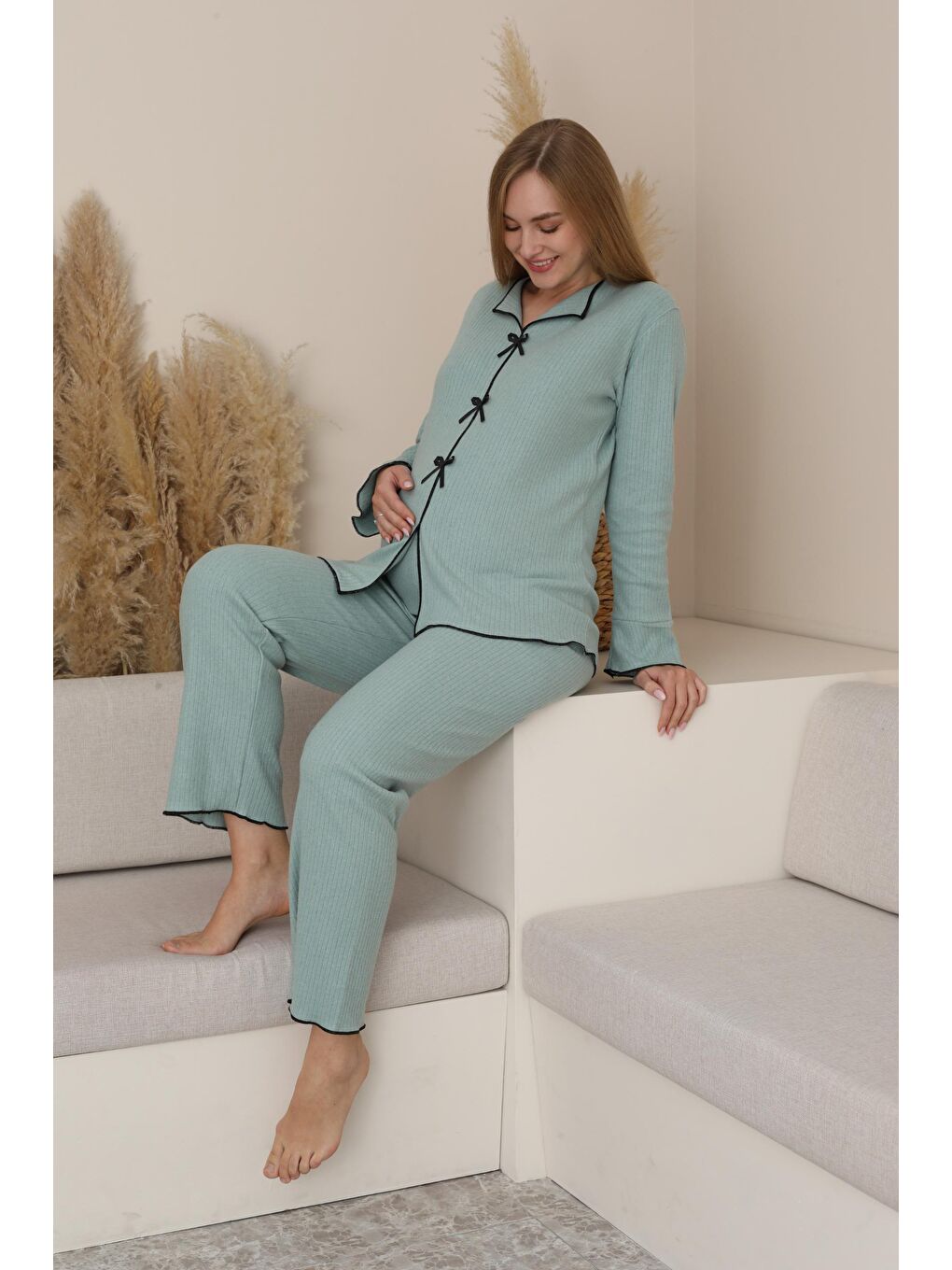 Yeşil Hamile ve Lohusa Uzun Kollu Yumoş Kumaş Fiyonklu Bel Ayarlı Pijama Takımı-2