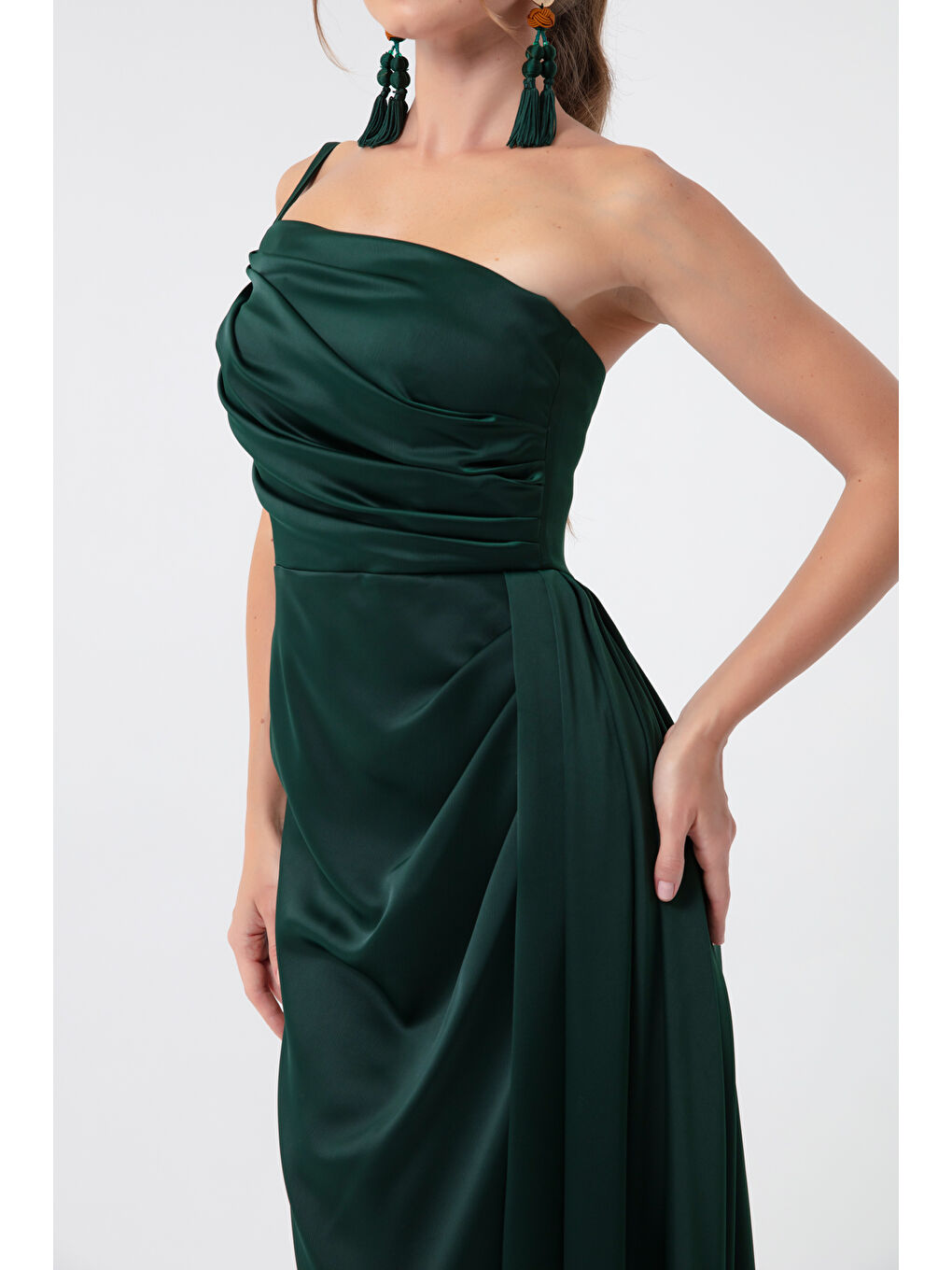 Kadın Zümrüt Yeşili Tek Omuzlu Saten Abiye & Mezuniyet Elbisesi-2