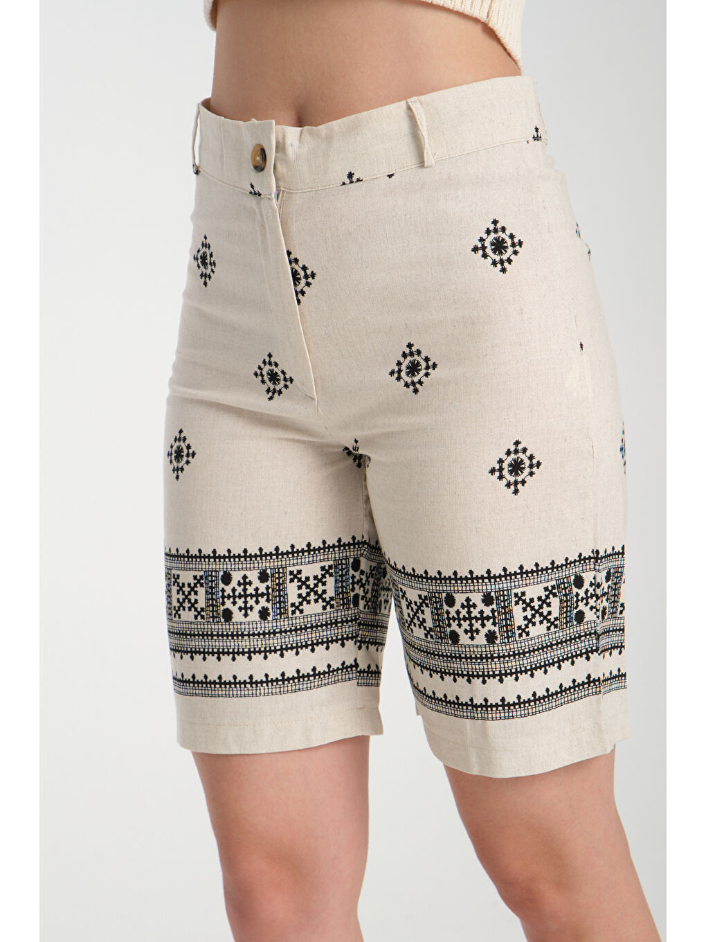 Siyah Kadın Keten Şort 8228-2