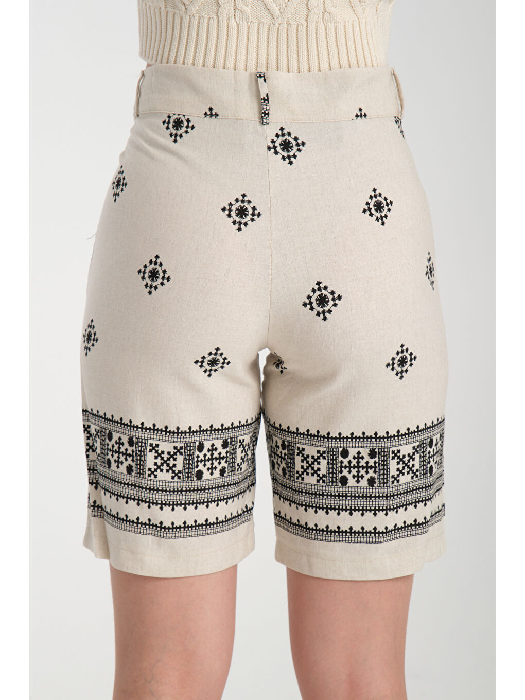 Siyah Kadın Keten Şort 8228-3