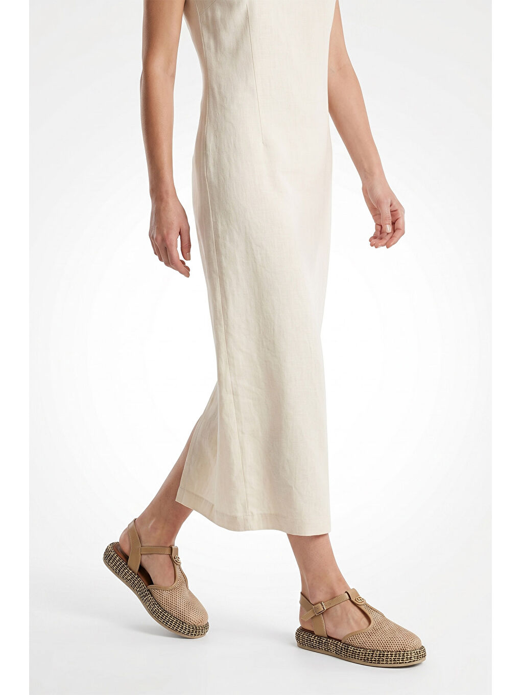 Bej Kadın AÇIK NUDE Fileli Düz Tabanlı Sandalet-2