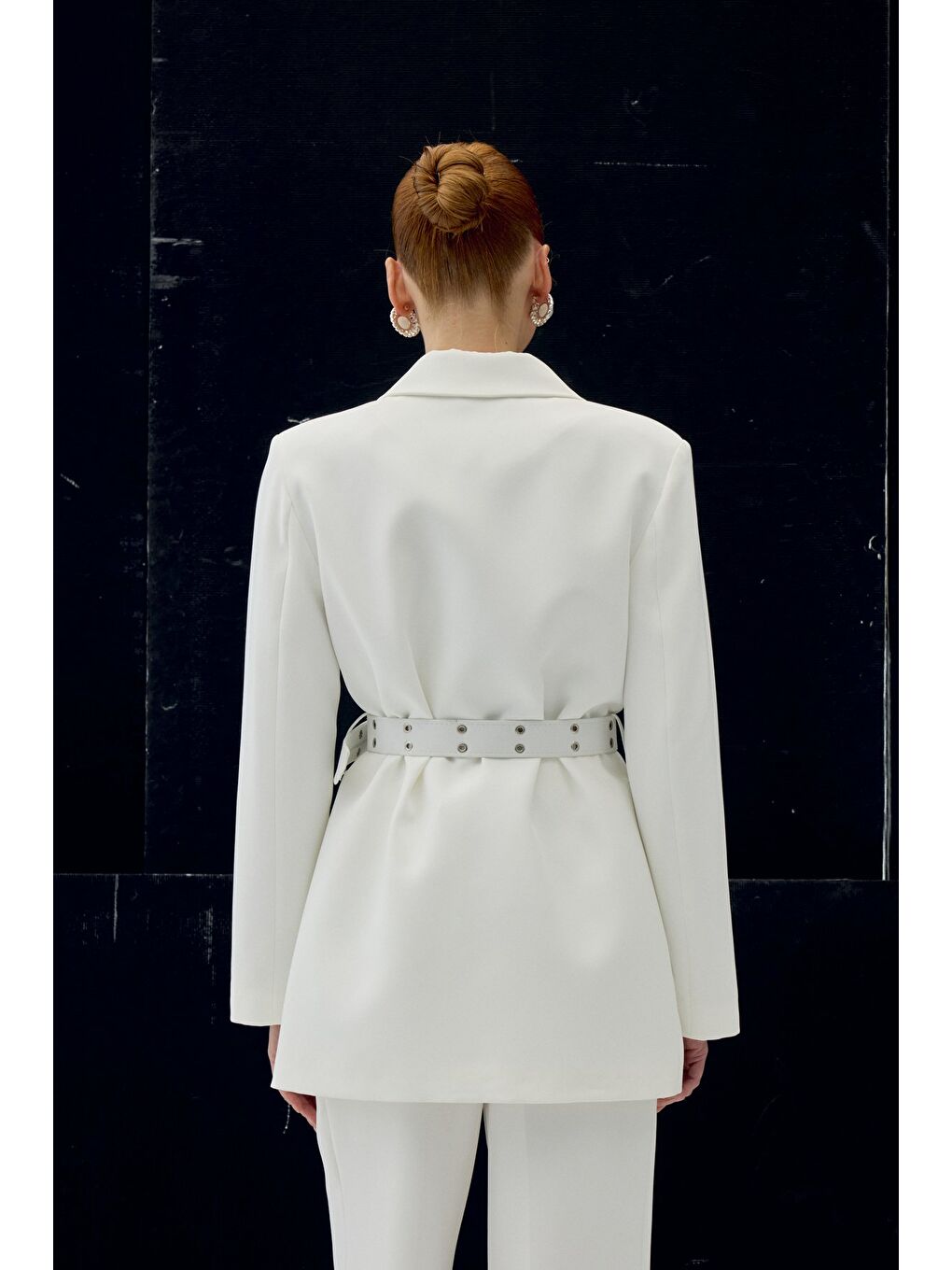 Kemer Detaylı Ceket - Ekru-7